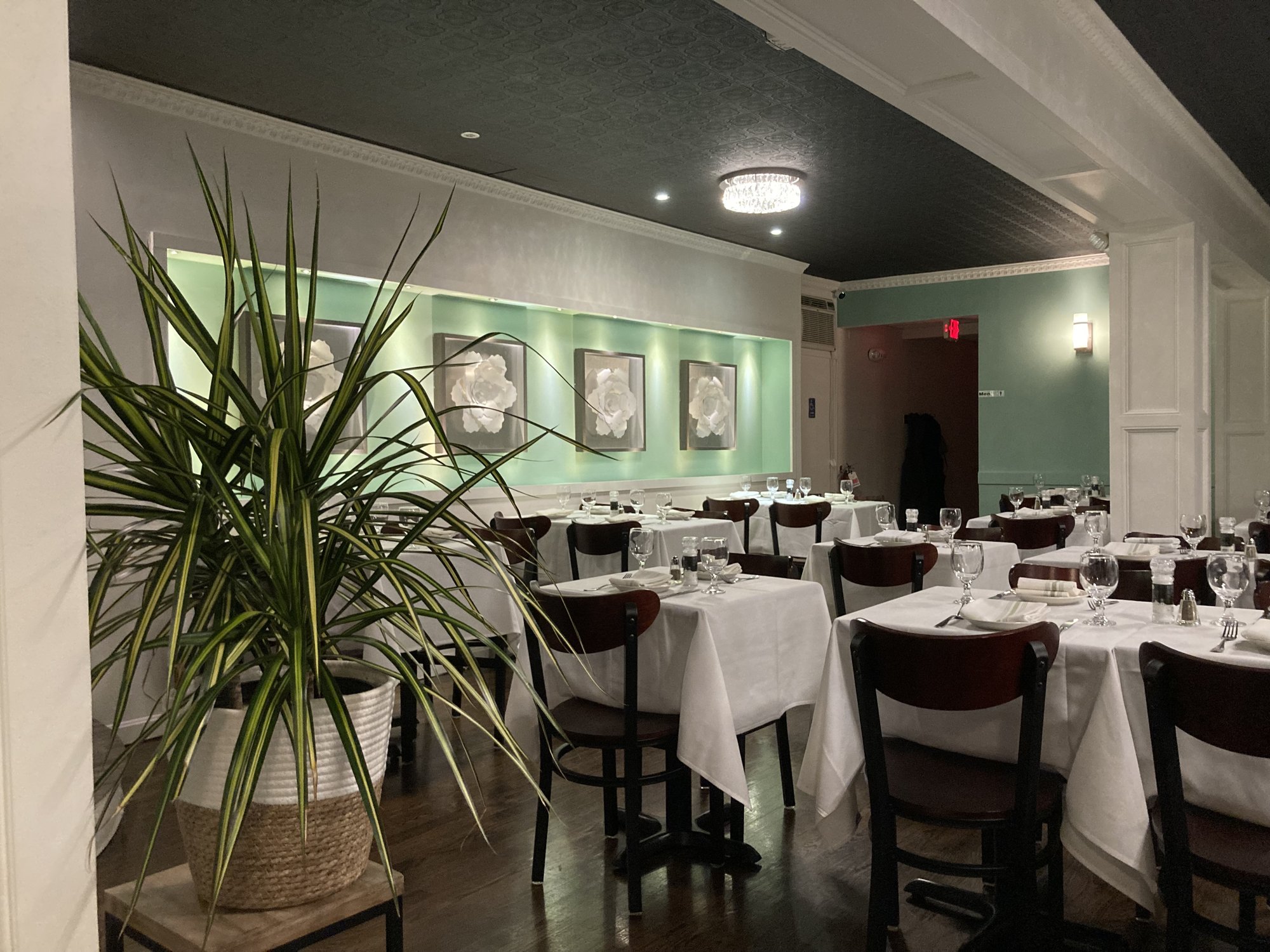 Eleni's Restaurant