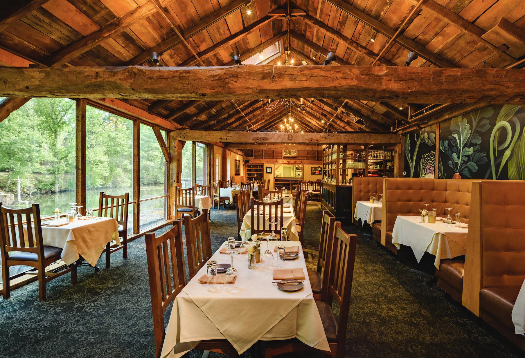 Millwright's restaurant in Simsbury, United States