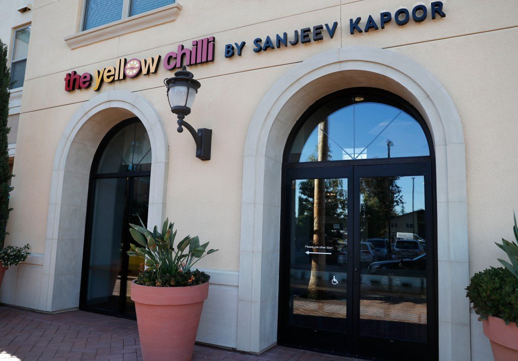 The Yellow Chilli by Chef Sanjeev Kapoor, Restaurant in Santa Clara