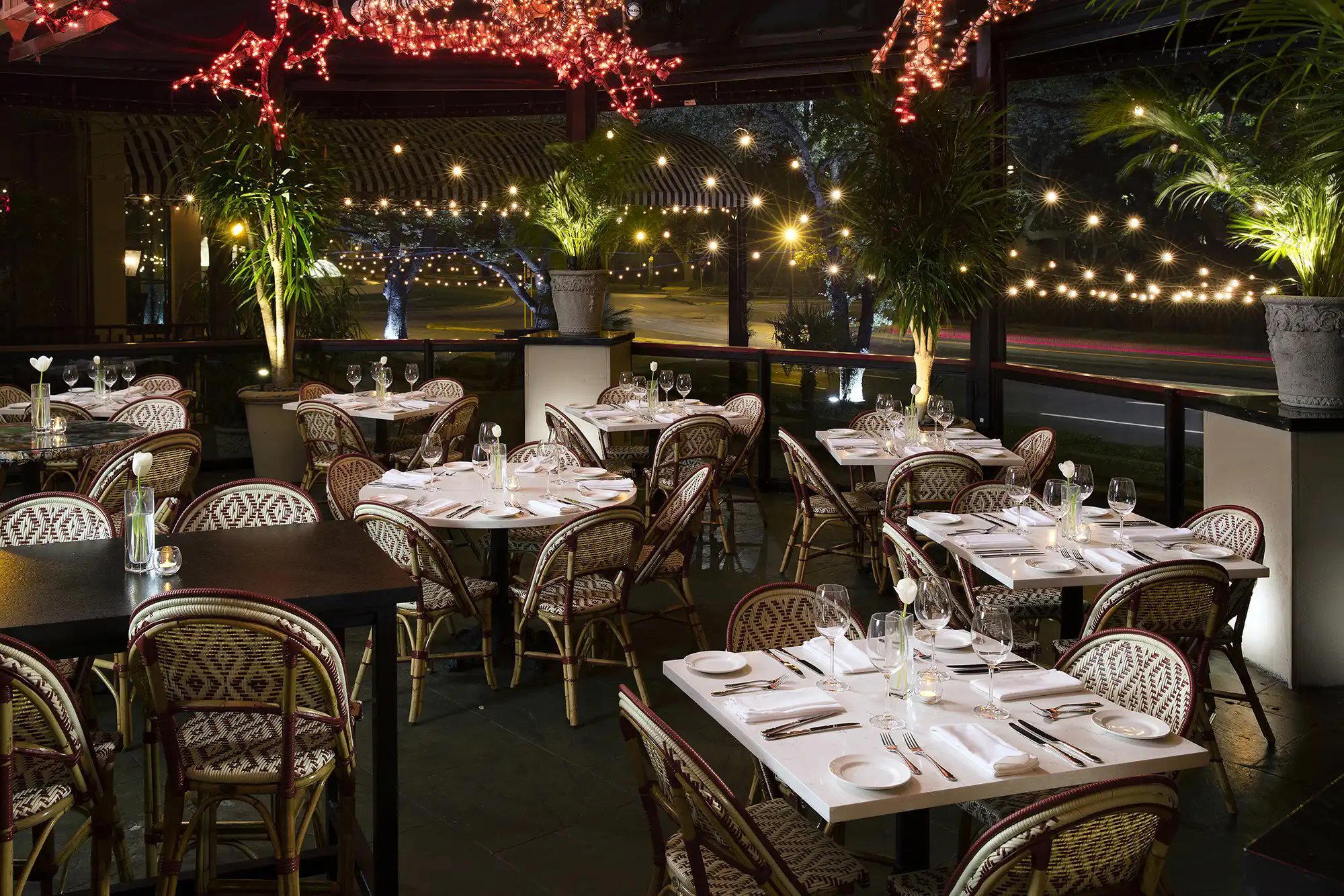 Monarch restaurant in Houston, United States