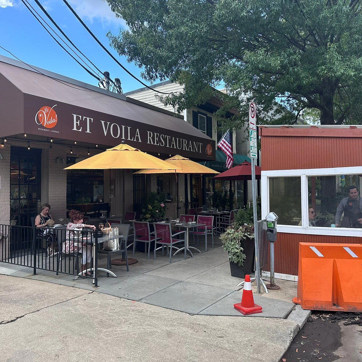 Et Voila restaurant in Washington DC, United States