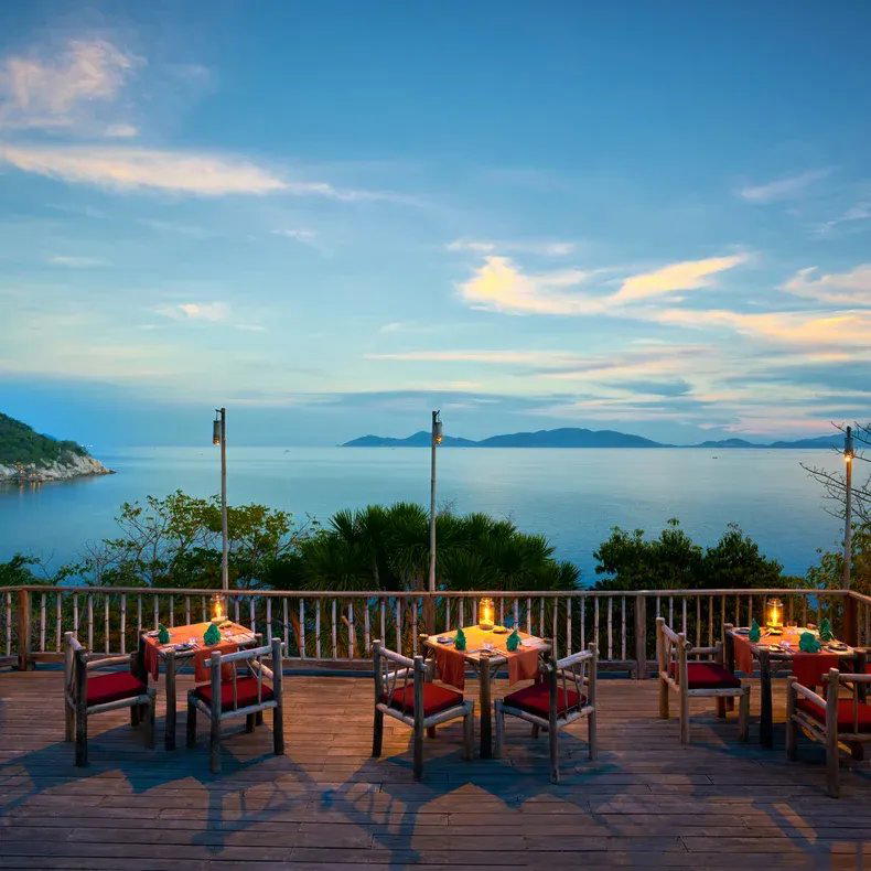 Dining by the Rocks restaurant in Ninh Hoa