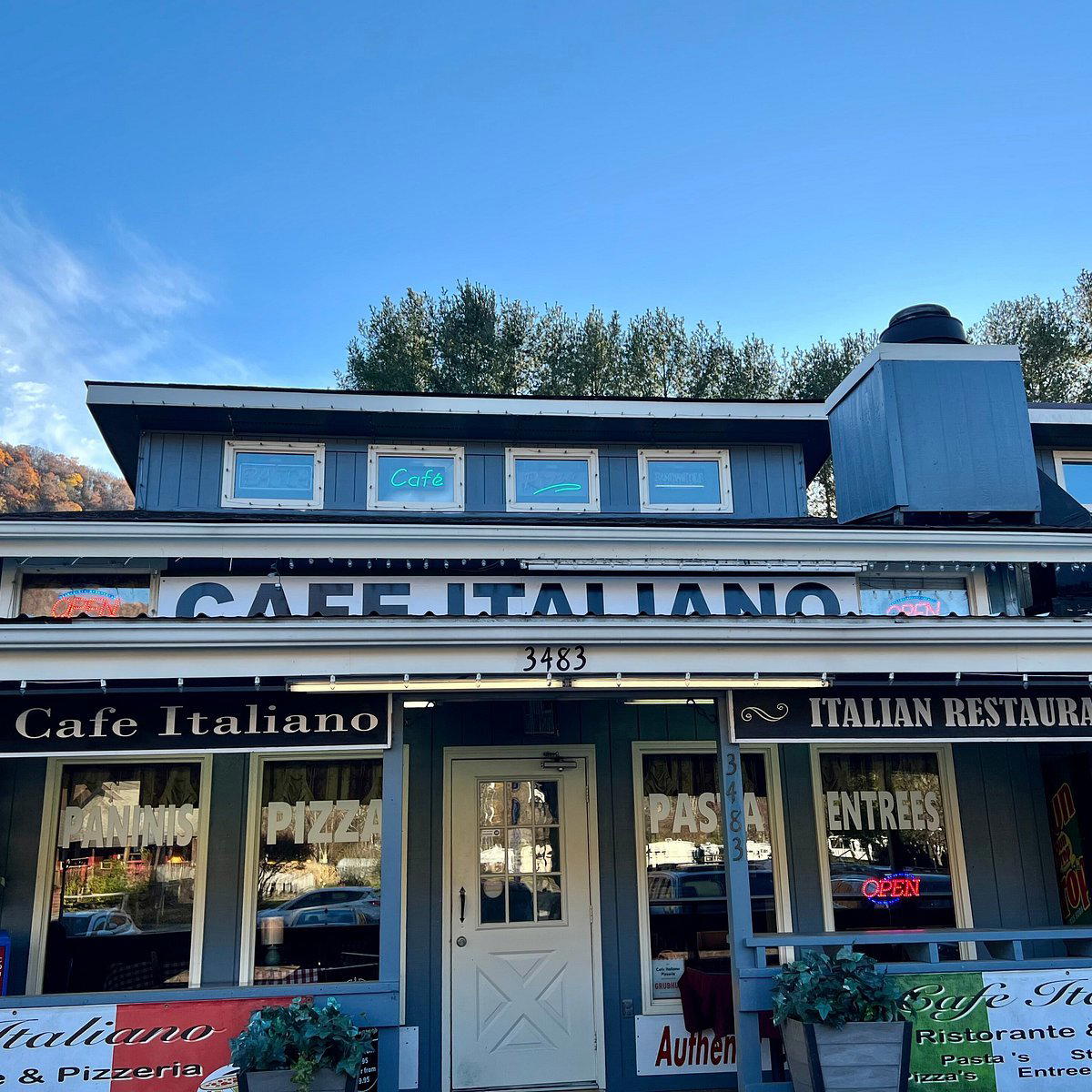 Cafeteria restaurant in Maggie Valley