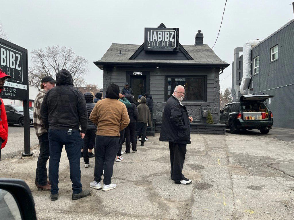 Habibz Corner restaurant in Richmond Hill