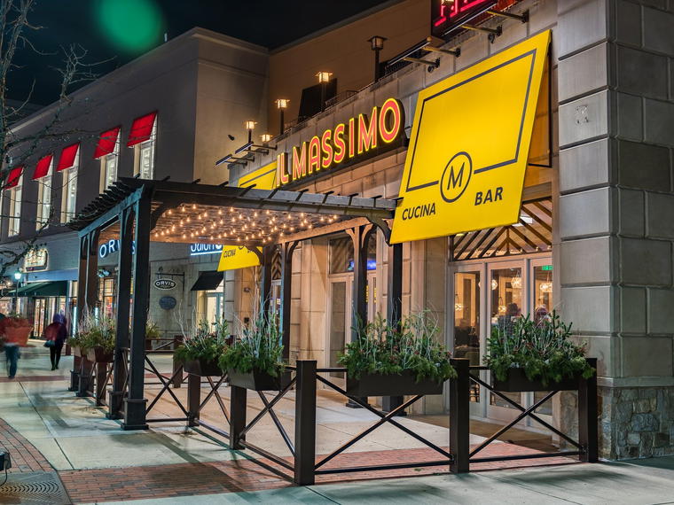 Il Massimo, Dedham, United States