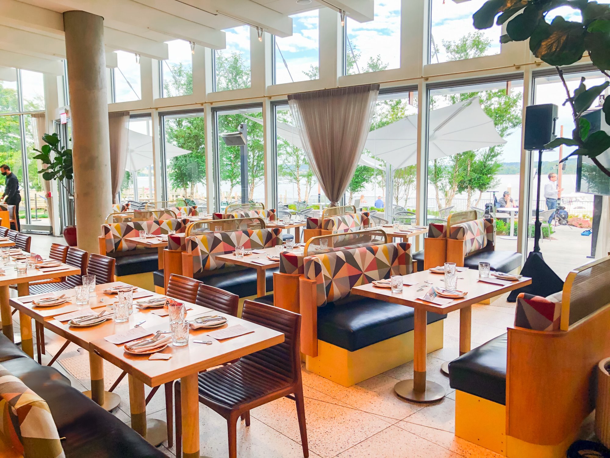 Ada's on the River restaurant in Alexandria, United States