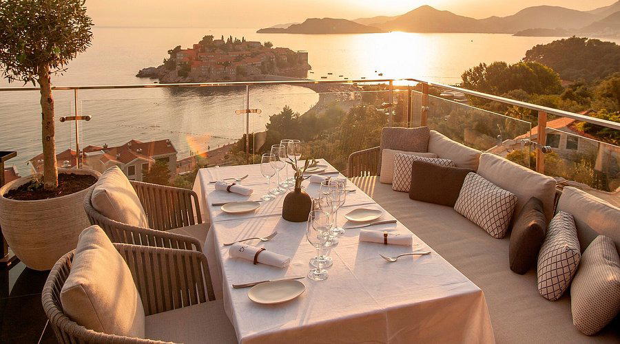 Muse Restaurant & Bar restaurant in Sveti Stefan