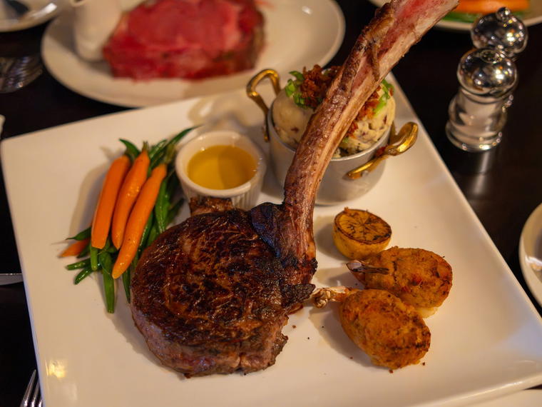 Fred & Steve's Steakhouse, Lincoln, United States