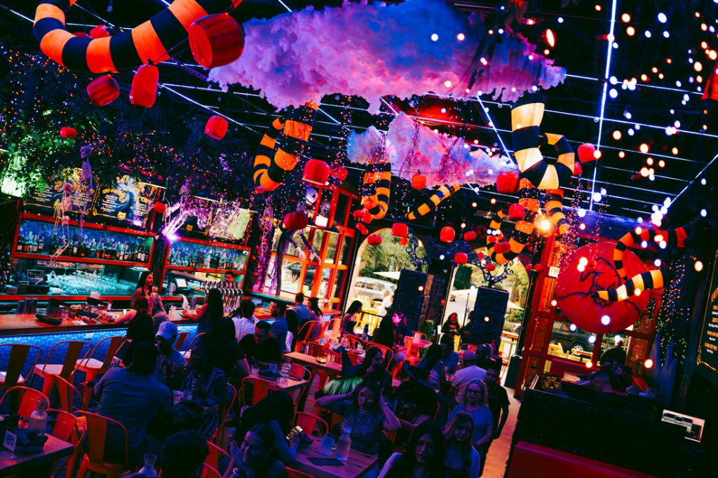 Halloween Town restaurant in Chicago, United States