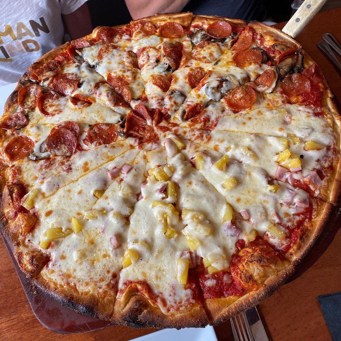 Carmine's Coal Fired Pizza, Restaurant in Jupiter