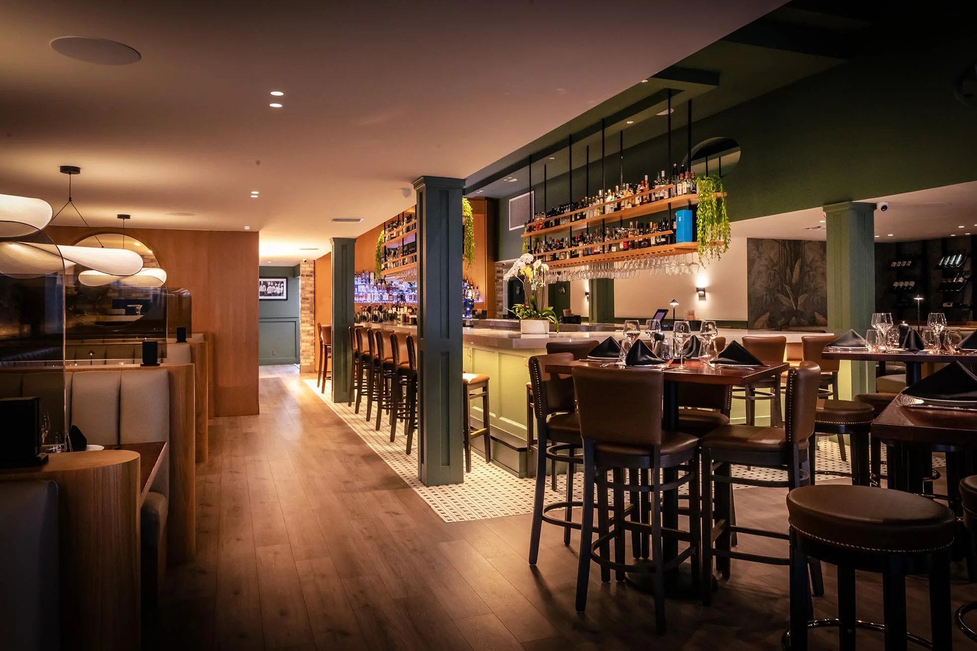Sunness Supper Club, Restaurant in Fort Lauderdale