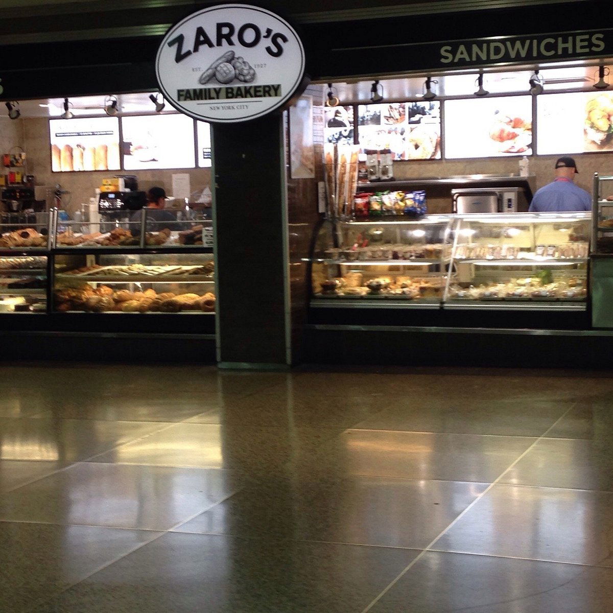 Zaro’s Bakeshop, Restaurant in Newark