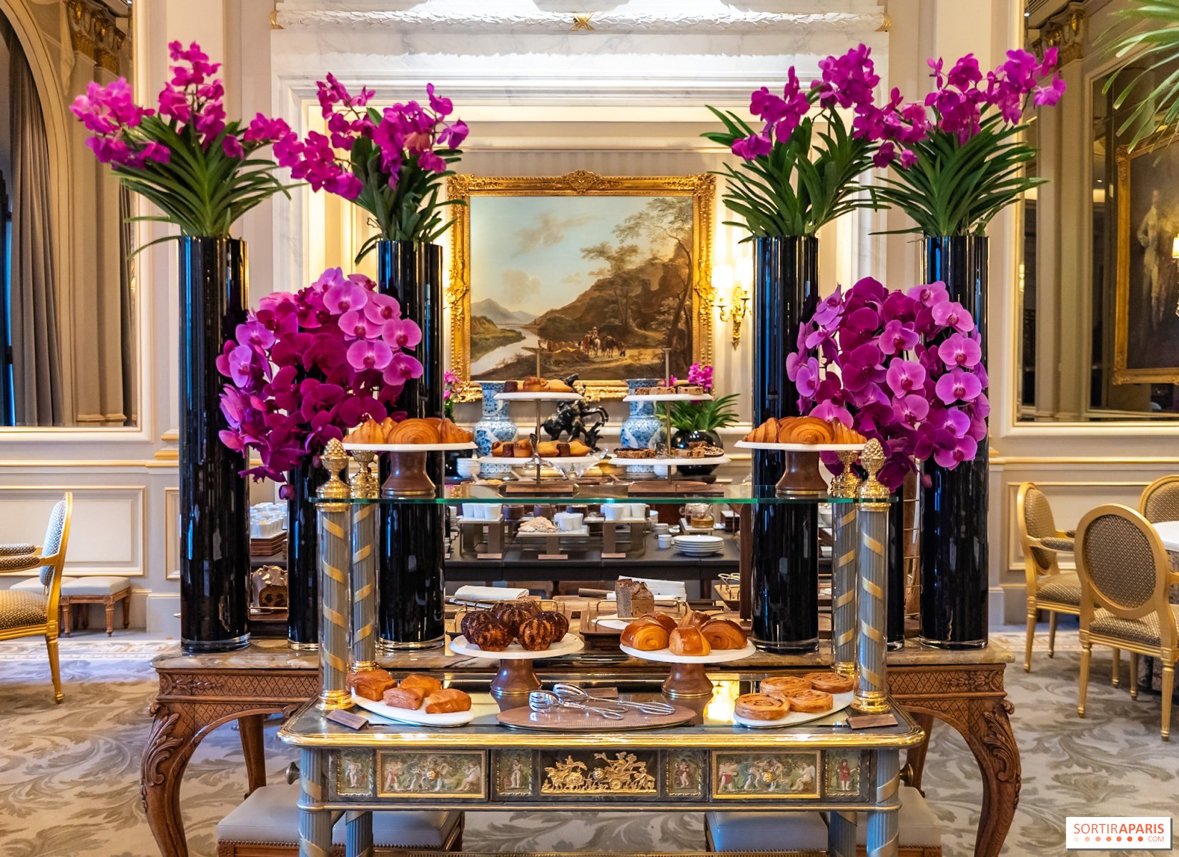 Breakfast by George V, Restaurant in Paris