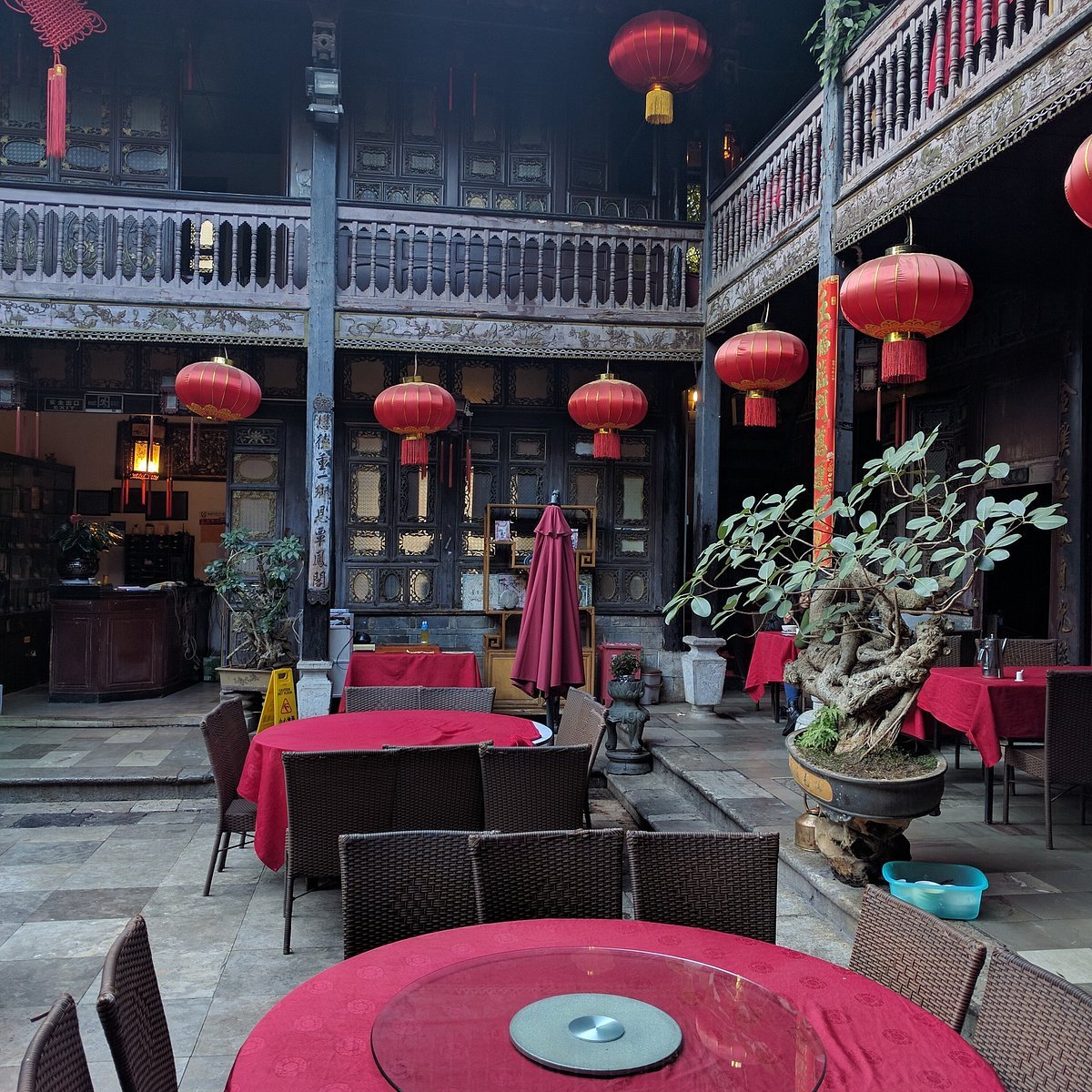 Naxi Jing Cai Fang, Kunming, China