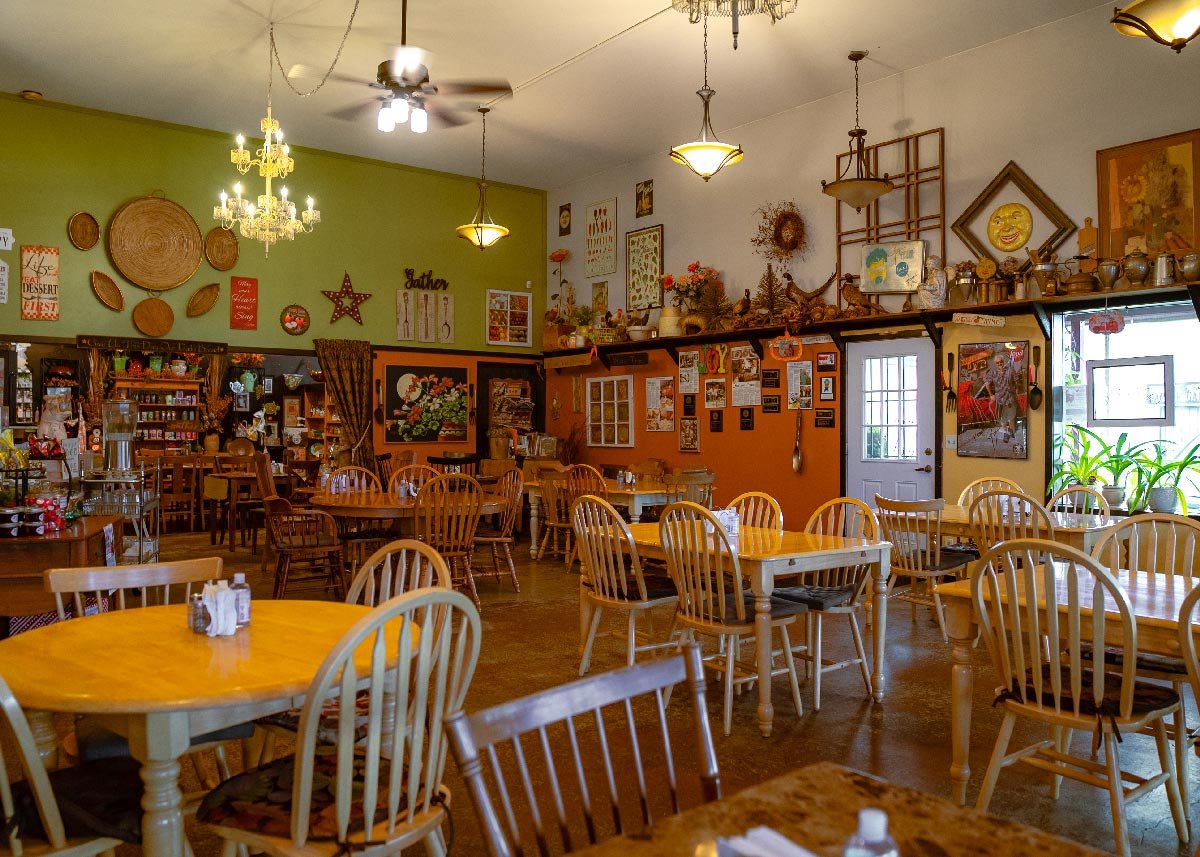Joy's Once Upon A Thyme, Restaurant in Chehalis