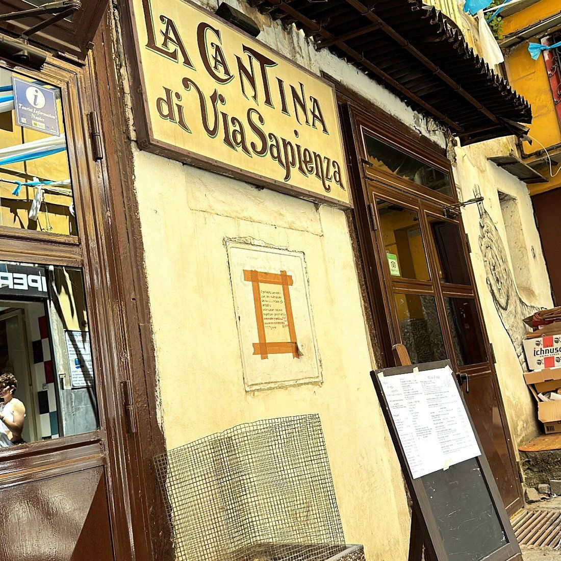 La Cantina di via Sapienza, Restaurant in Naples