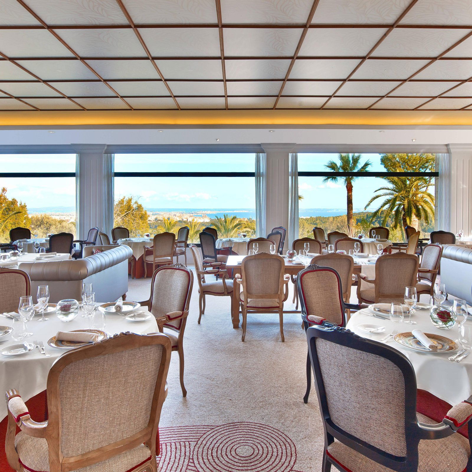 Es Castell, Restaurant in Palma