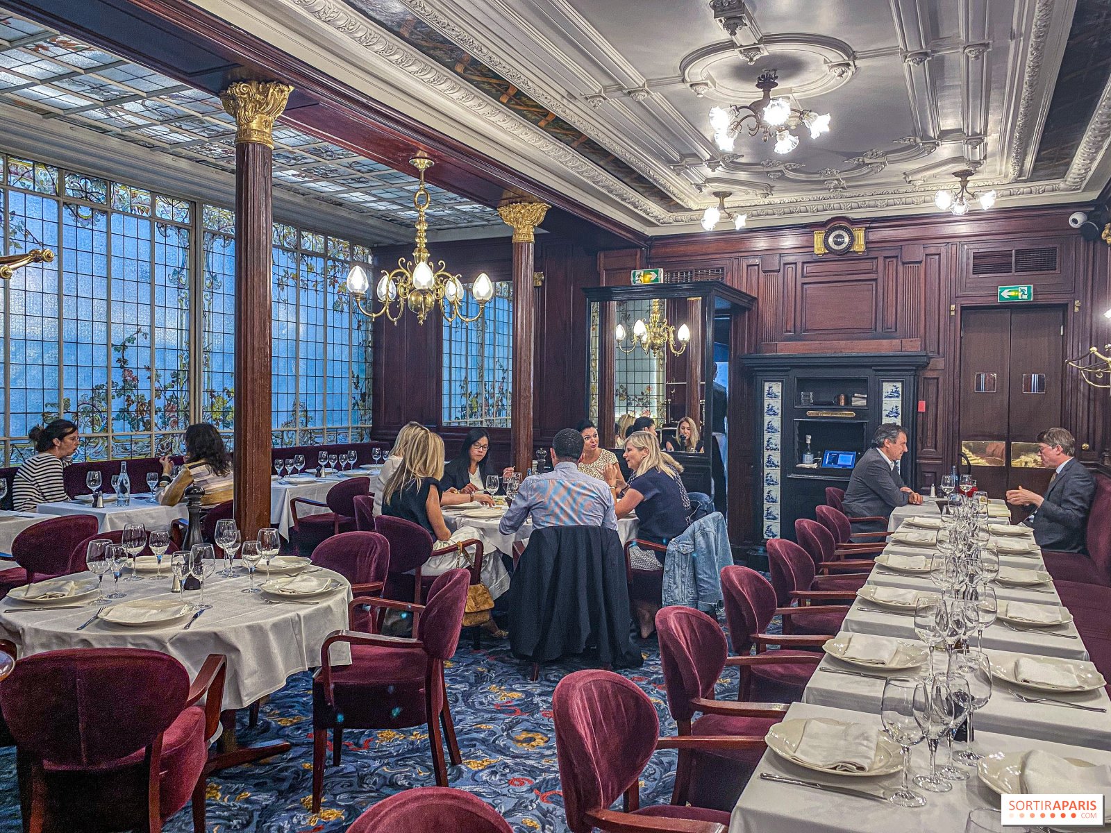 Gallopin restaurant in Paris, France