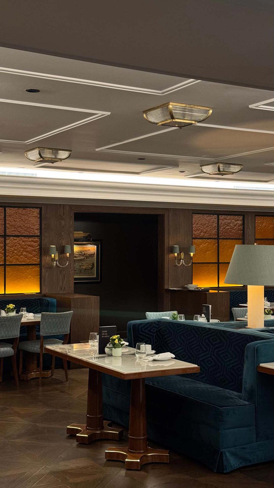 La Mezzanine restaurant in Porto, Portugal