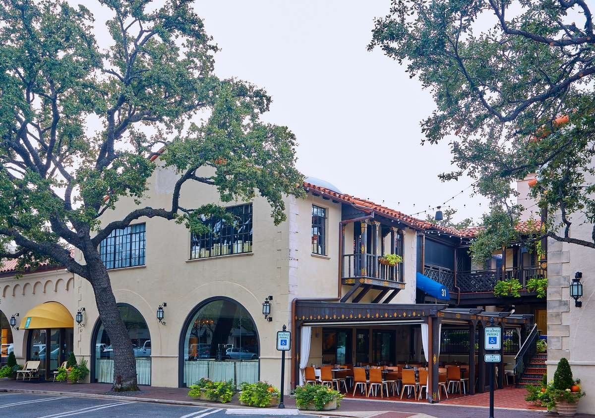 Bistro 31 restaurant in Dallas, United States