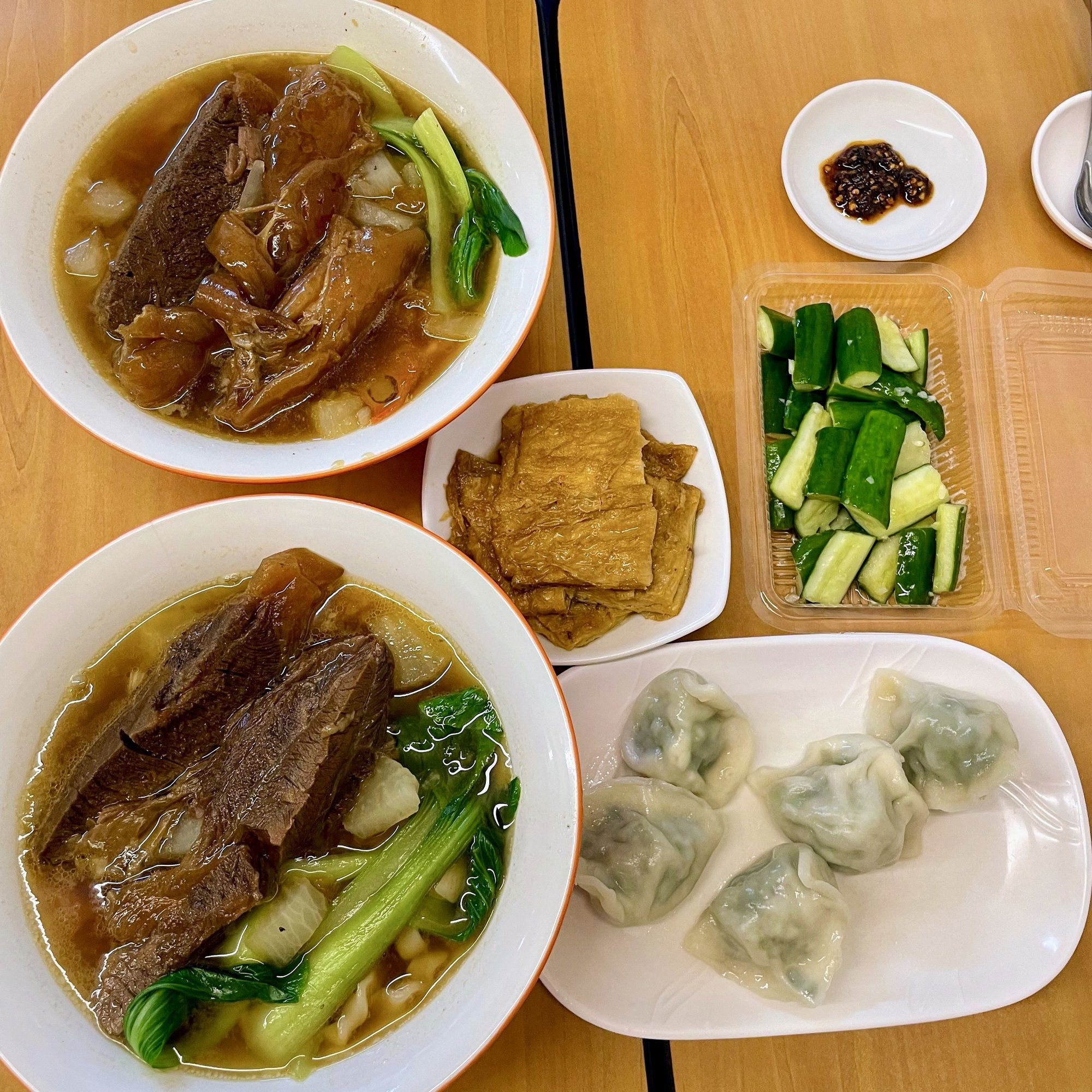 半島牛肉麵, Restaurant in Taipei
