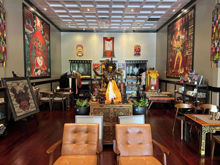 Jewel of Himalaya, Newtown, United States
