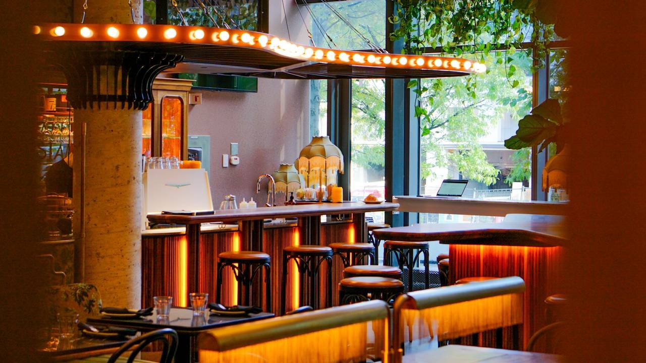 Café Constance signé BAZIN, Montréal, Canada