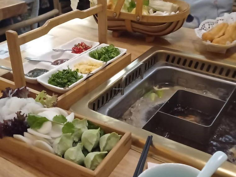 Ting Song Hotpot Restaurant 随园·听松, Berlin, Germany