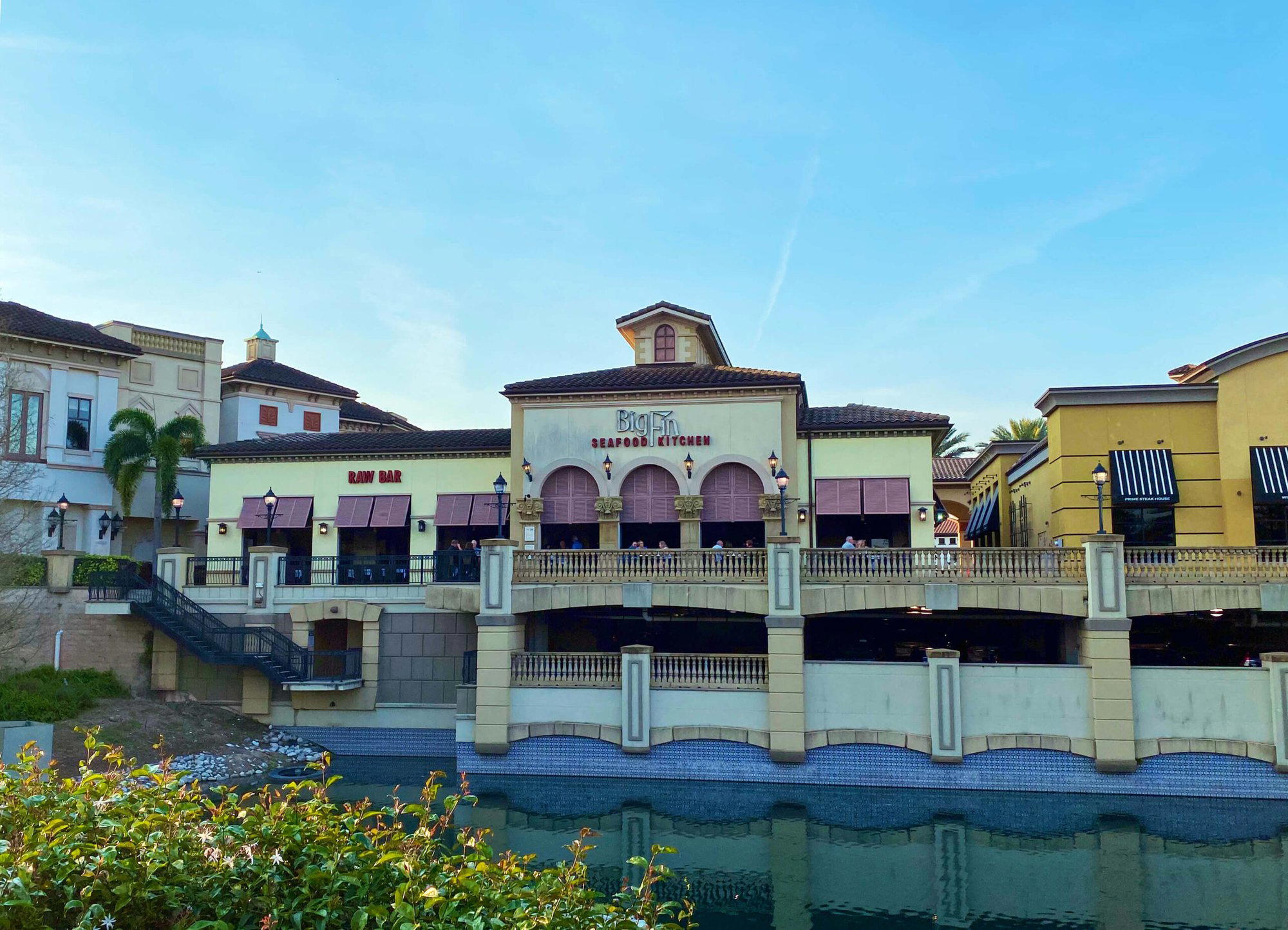 Big Fin Seafood restaurant in Orlando, United States