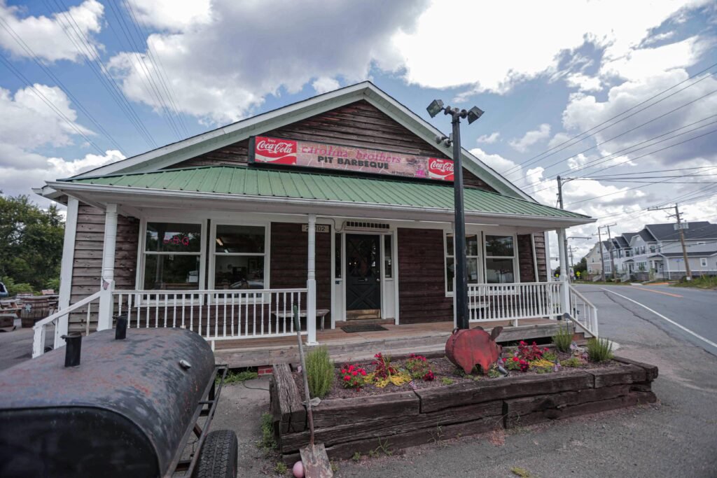 Carolina Brothers Pit Barbeque restaurant in Ashburn, United States