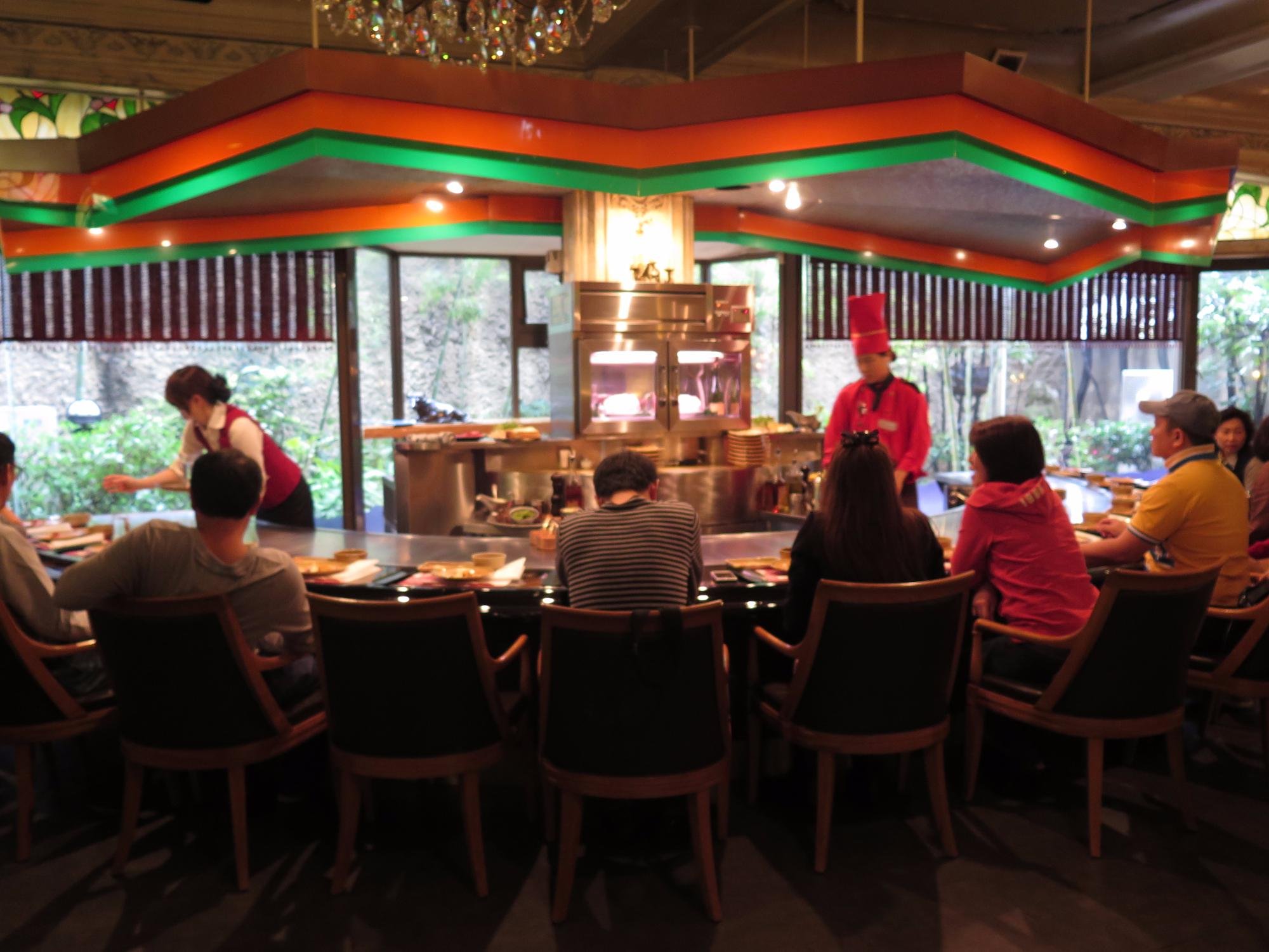 朱雀, Restaurant in Sakai