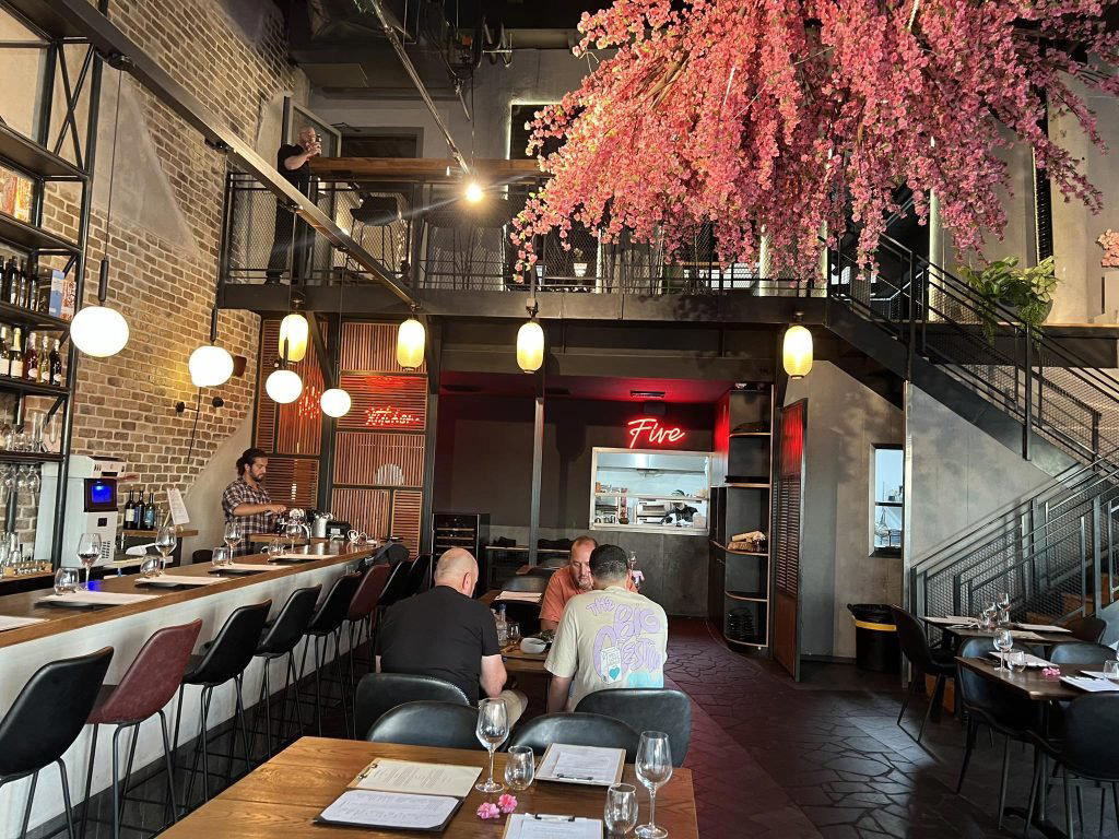 המקדש - מסעדת בשרים restaurant in Petah Tikva, Israel