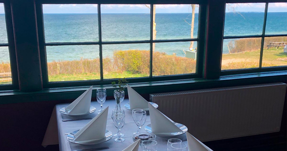 Båringskov gl. Badehotel, Restaurant in Asperup