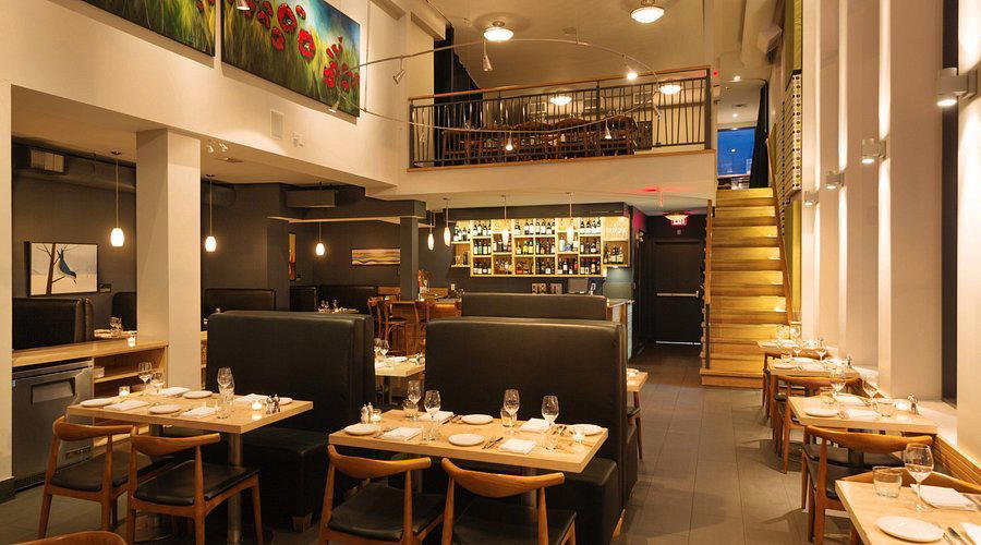 Gezellig restaurant in Ottawa, Canada