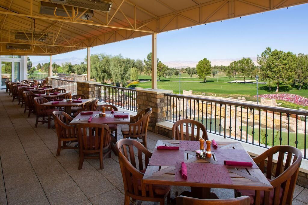 Bellatrix, Restaurant in Palm Desert