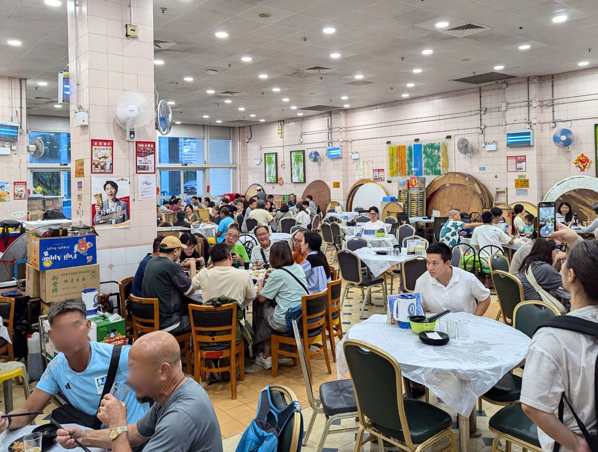 Ap Lei Chau Market, Restaurant in Hong Kong