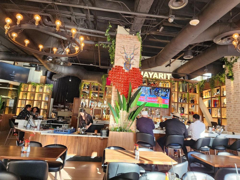 El Viejon Mariscos & Sushi, Long Beach, United States