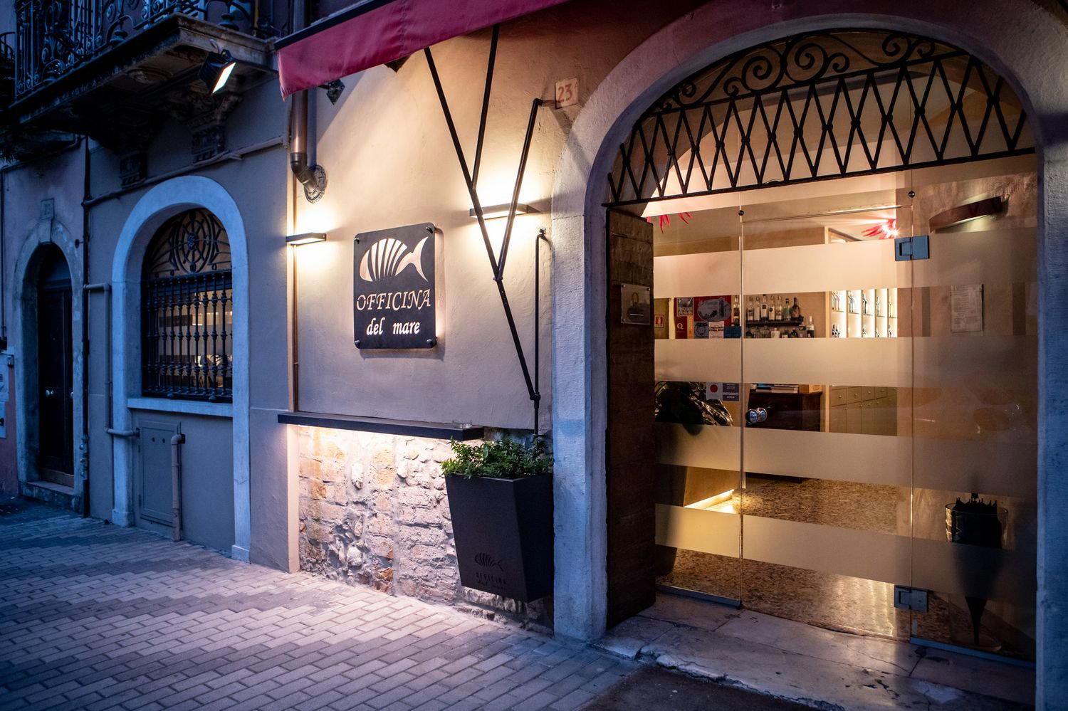 Officina Del Mare Brescia restaurant in Brescia, Italy