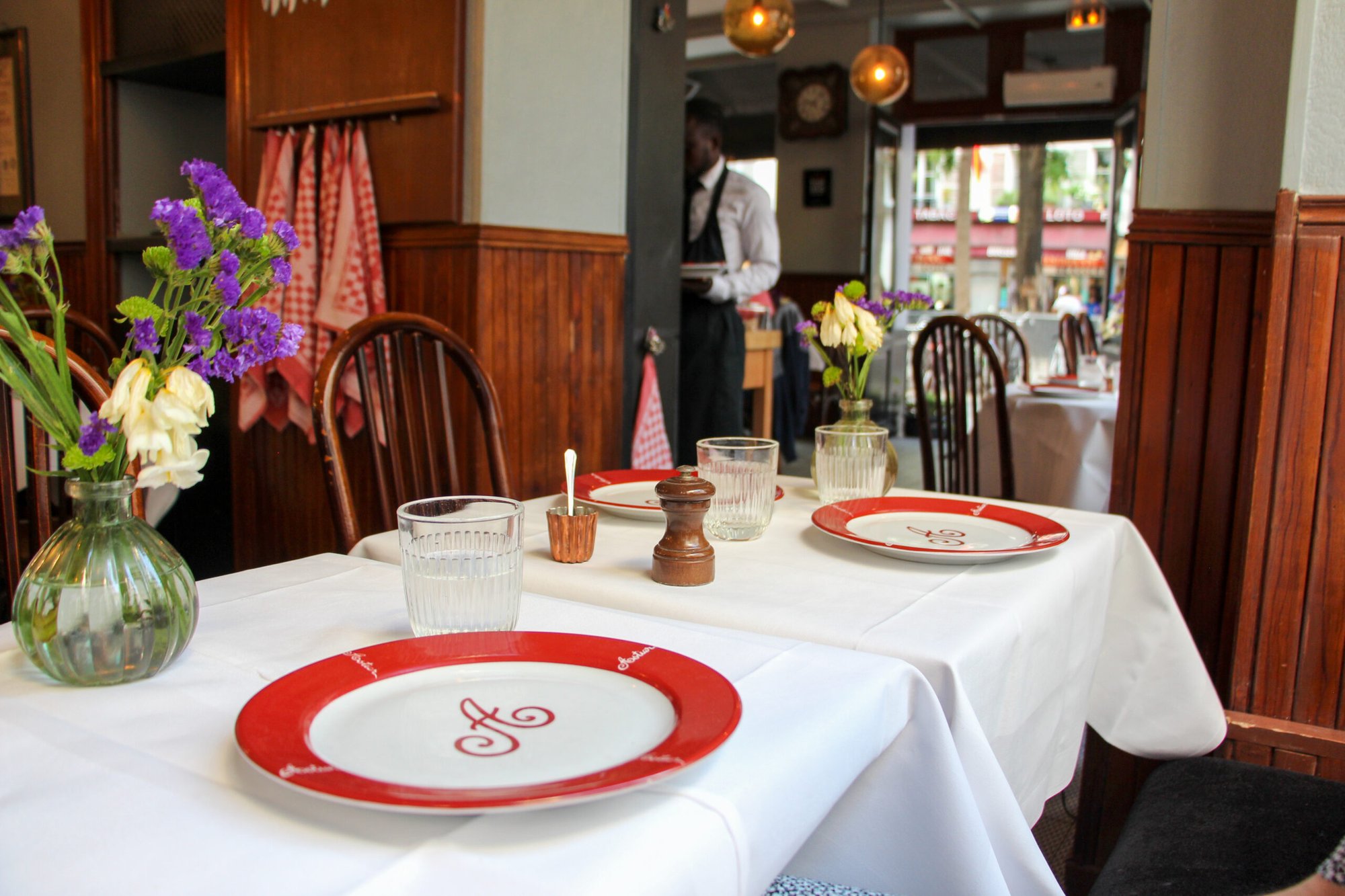 Astier, Restaurant in Paris