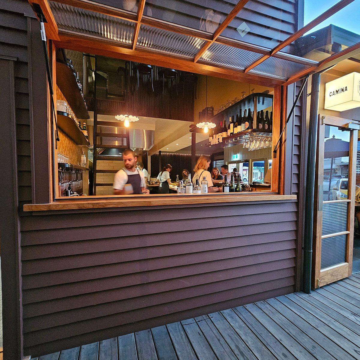 Camina restaurant in Whangamatā