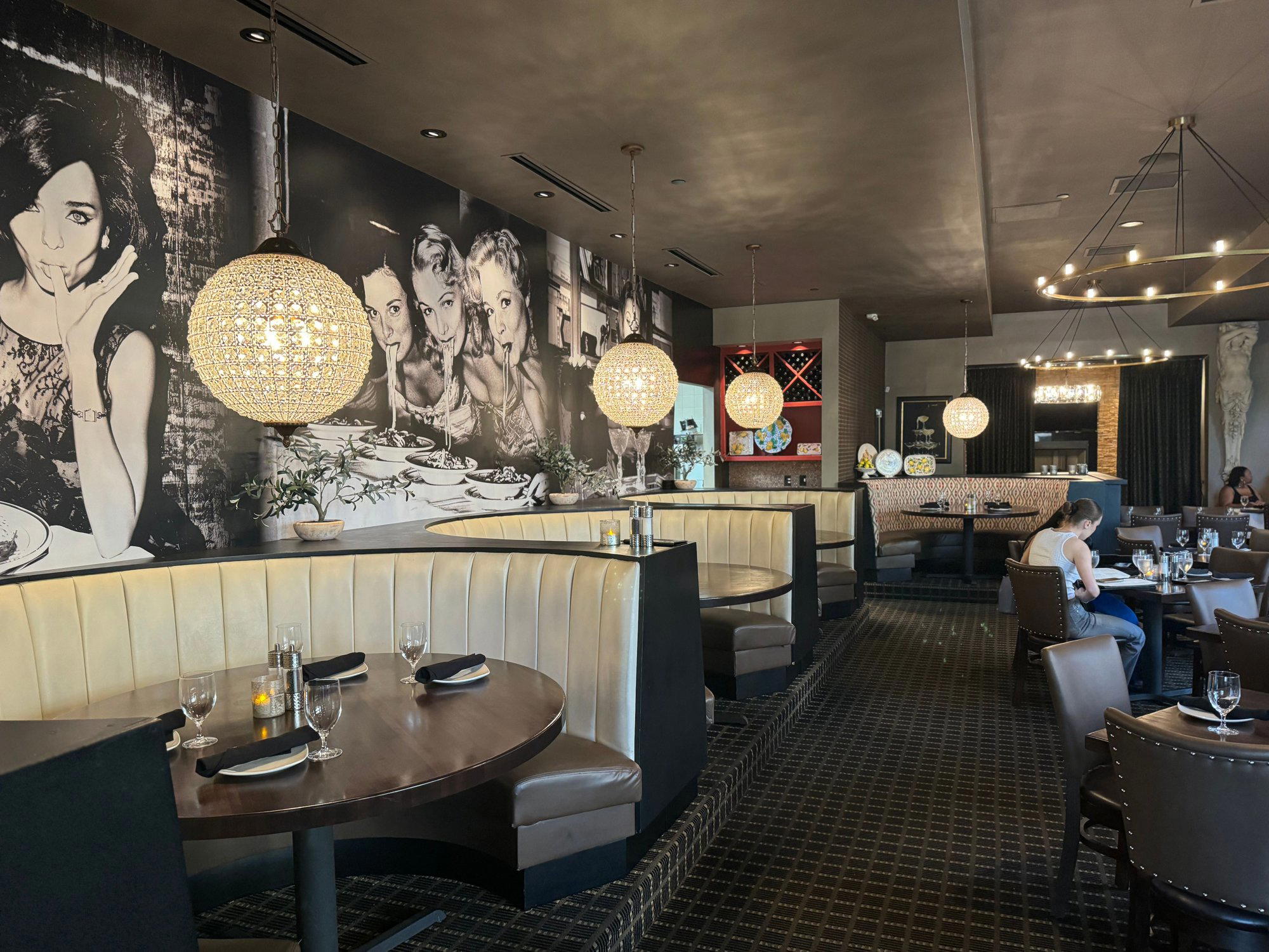 Galliano Italian Restaurant- Waugh Chapel restaurant in Gambrills, United States
