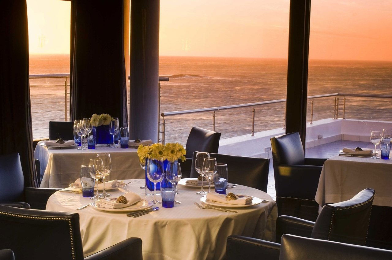 Azure Restaurant, Restaurant in Cape Town
