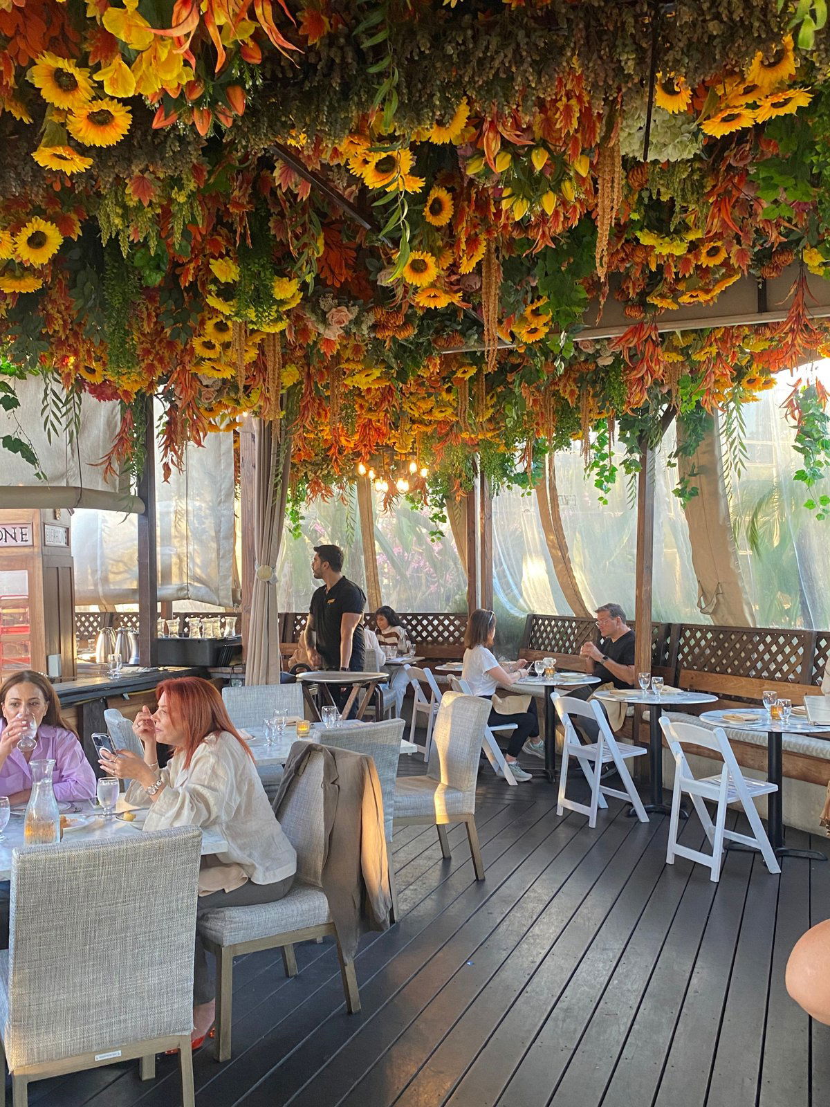 FIVE on the Hill, Restaurant in Los Angeles