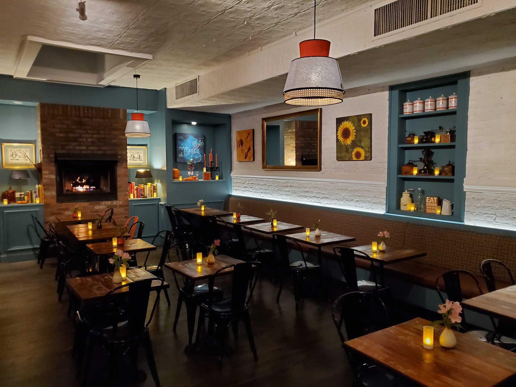 Le Moulin à Café restaurant in New York City, United States