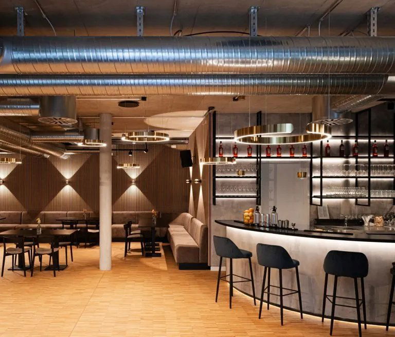 Y.OUR Pavillon, Restaurant in Munich