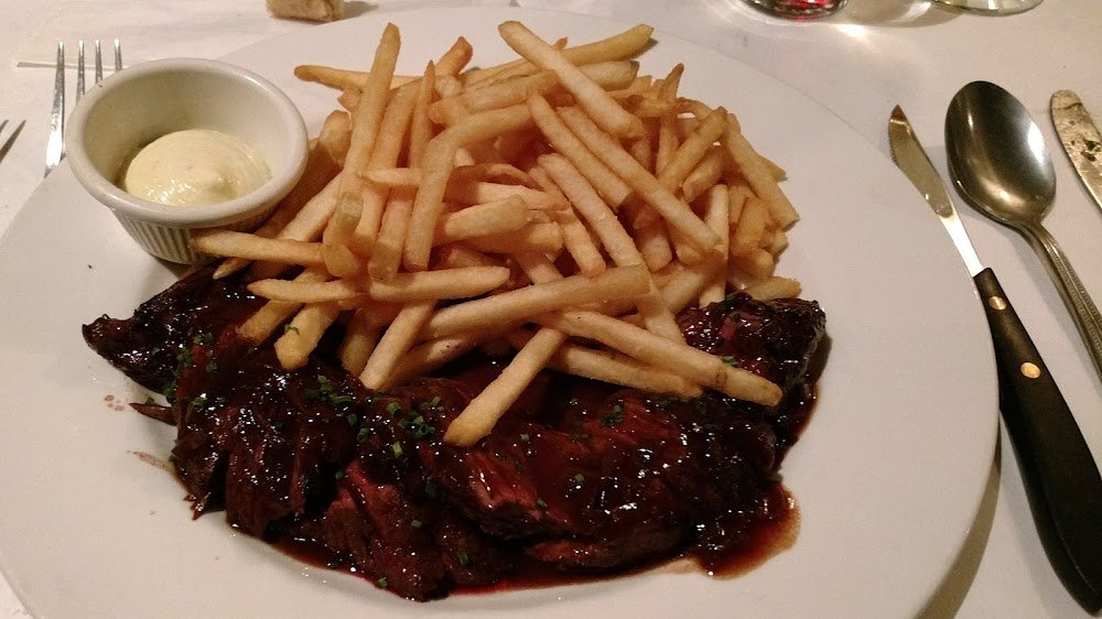 Coquette Cafe, Restaurant in Milwaukee