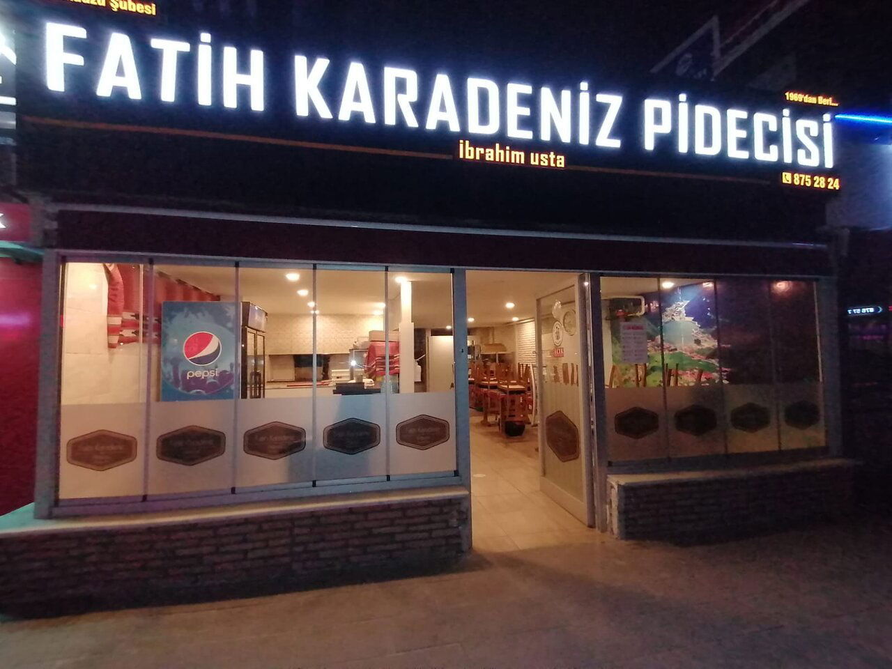 FATİH KARADENİZ PİDECİSİ İBRAHİM USTA - FATİH ŞUBE, Restaurant in Istanbul