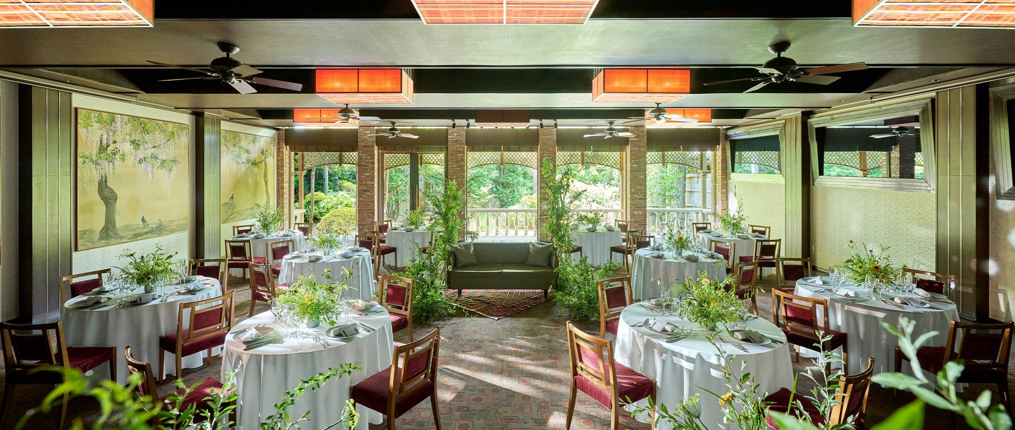 Dining Hall (メインダイニング)