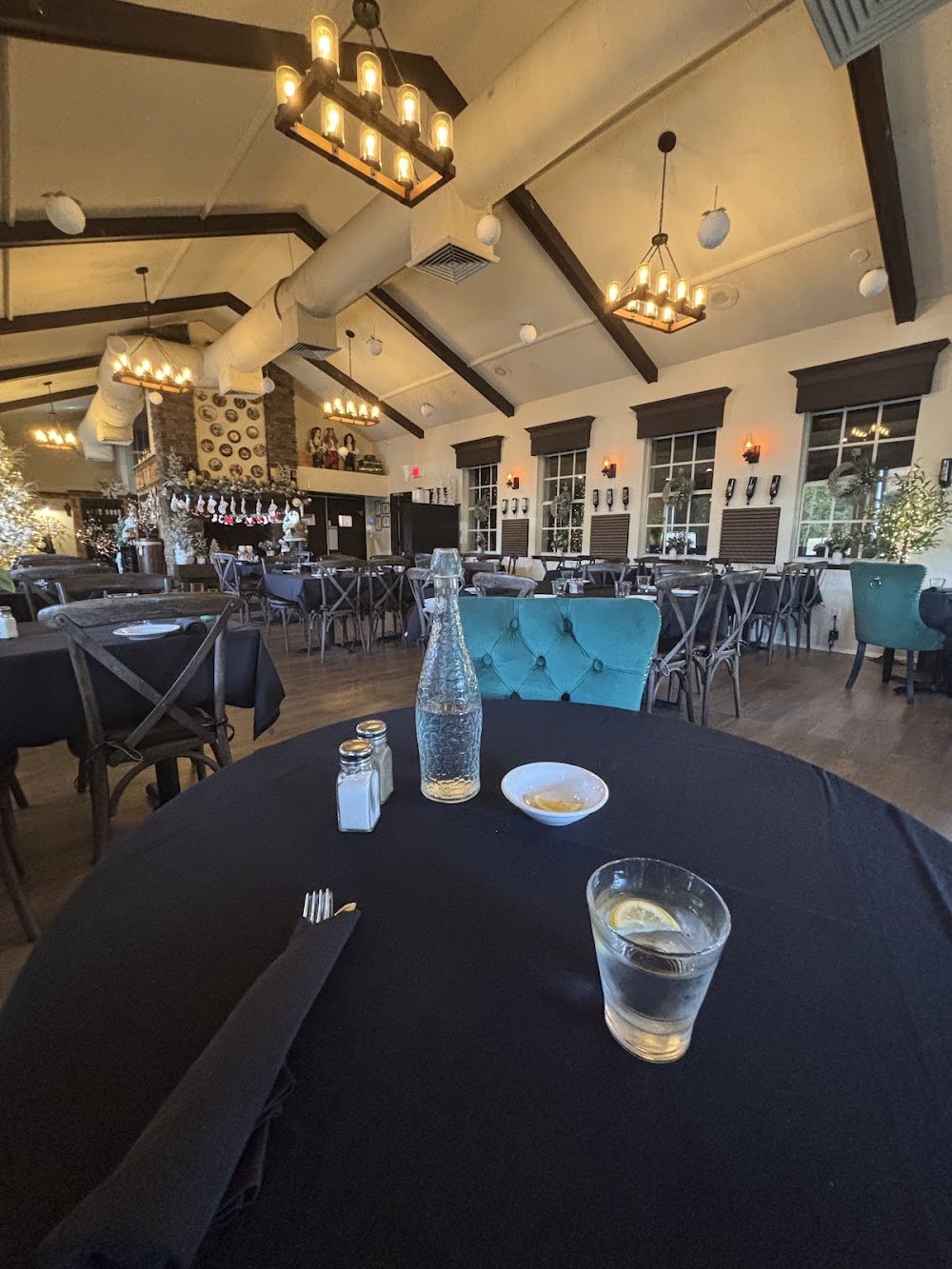 Daily News Restaurant - Belleair restaurant in Clearwater, United States