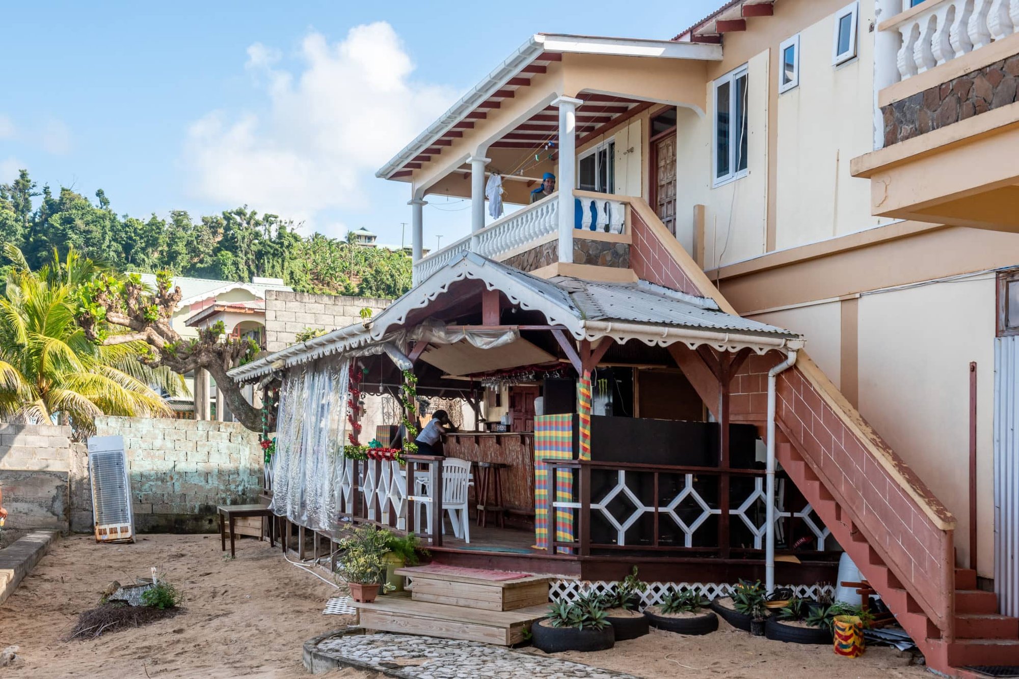 Coral Reef Bar & Restaurant